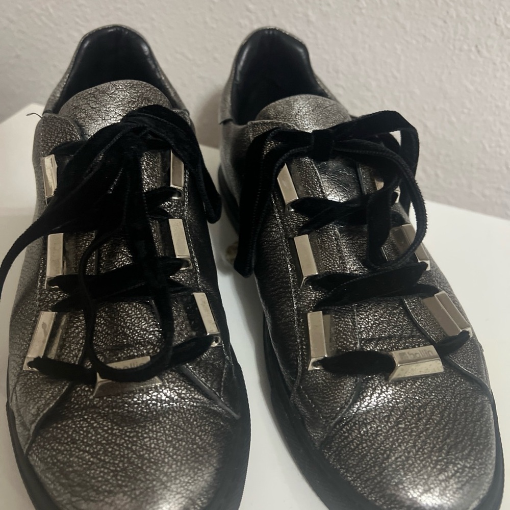 BALDININI Sneakers with Black Laces Sz 9 Made in Italy